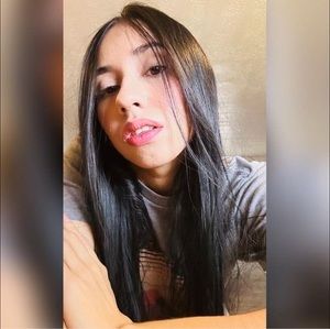 Meet your Posher, Ana